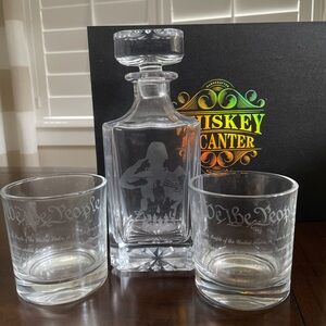 Whiskey Decanter Set with Etched Patriotic Design - Clear